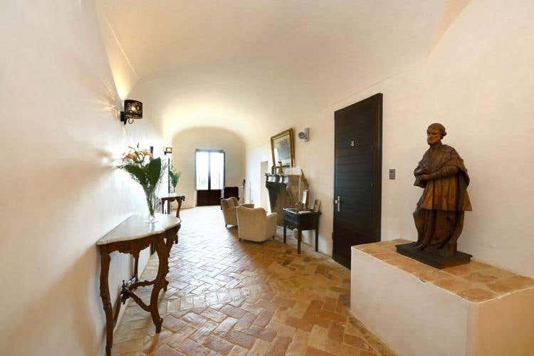 (Castello di Semivicoli a Casacanditella 
Un viaggio tra i vini di Masciarelli)