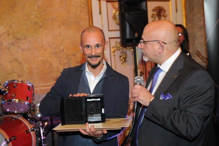 Claudio Sadler premia Enrico Crippa con il riconoscimento Franco Ziliani - Le Soste all’Innovazione di Berlucchi - Cinque nuovi ristoranti ne Le Soste 
Una app aggiornerà su tutti gli eventi