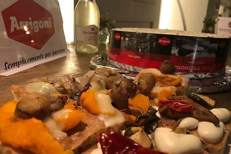 (Duchessa Lia e Arrigoni formaggi 
L'Asti secco trova il suo abbinamento)