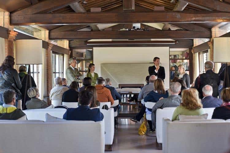 (Ferragamo, vino e arte a Il Borro 
Binomio vincente nella tenuta toscana)