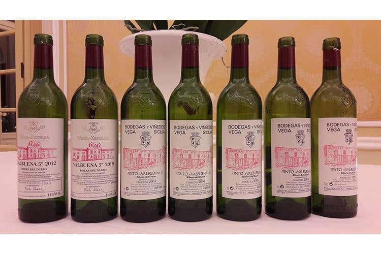 (I vini di Villa d’Este Wine Symposium 
Seminari e degustazioni da 23 Paesi)