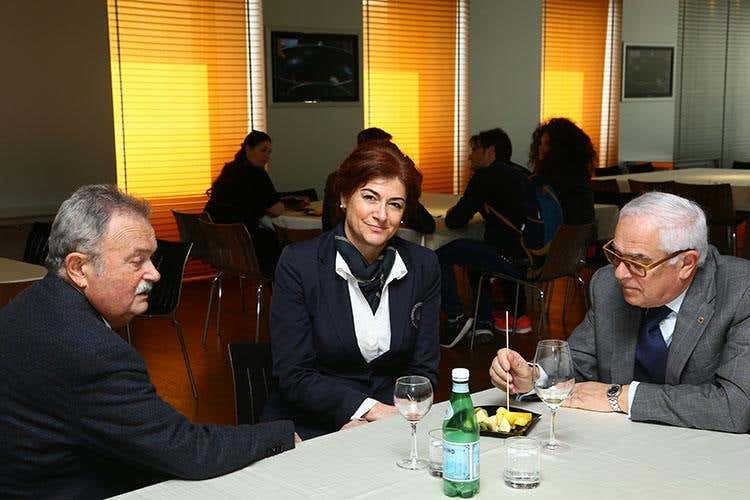 Roberto Vitali (Eccellenza bergamasca), Roberta Agnelli (delegata provinciale Ais Bergamo) e Baldassare Agnelli (Il Premio IaT chiude da Pentole Agnelli 
Light lunch all'insegna delle tipicità)