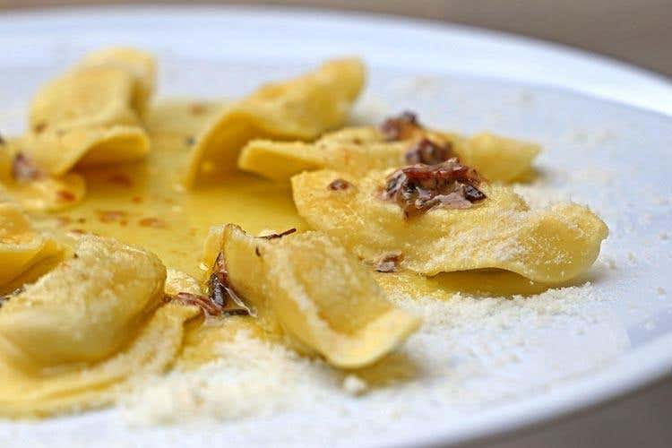 Casoncelli (Lalimentari, un secolo di tradizione 
dove design e cucina dialogano fra loro)