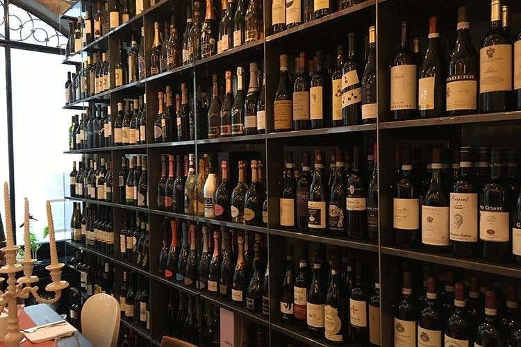 (Lalimentari, un secolo di tradizione 
dove design e cucina dialogano fra loro)