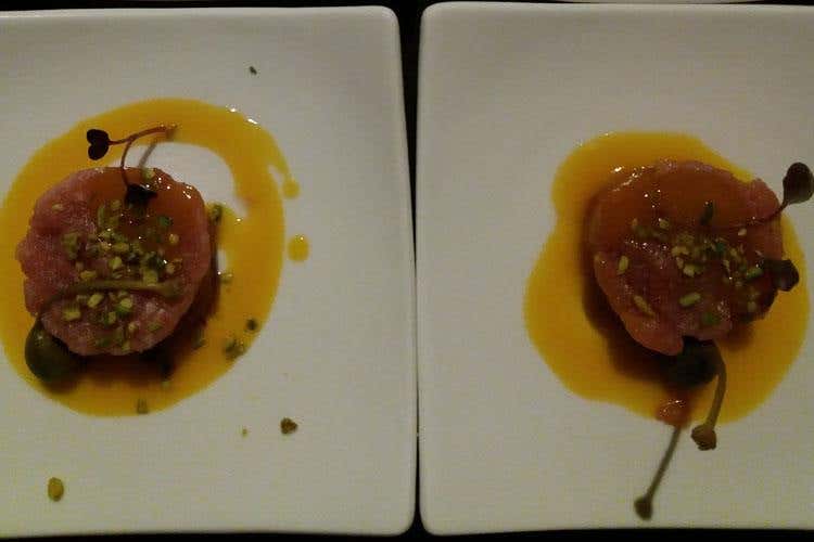 (Tre cuochi a Palazzo Montemartini 
I menu finger food degustati nelle suite)